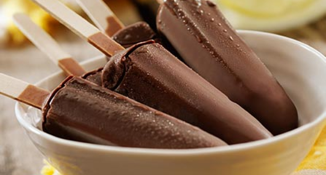 creamy-chocolate-ice-pops